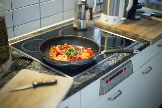 Ditch the non-stick pans and improve gut-brain communication!